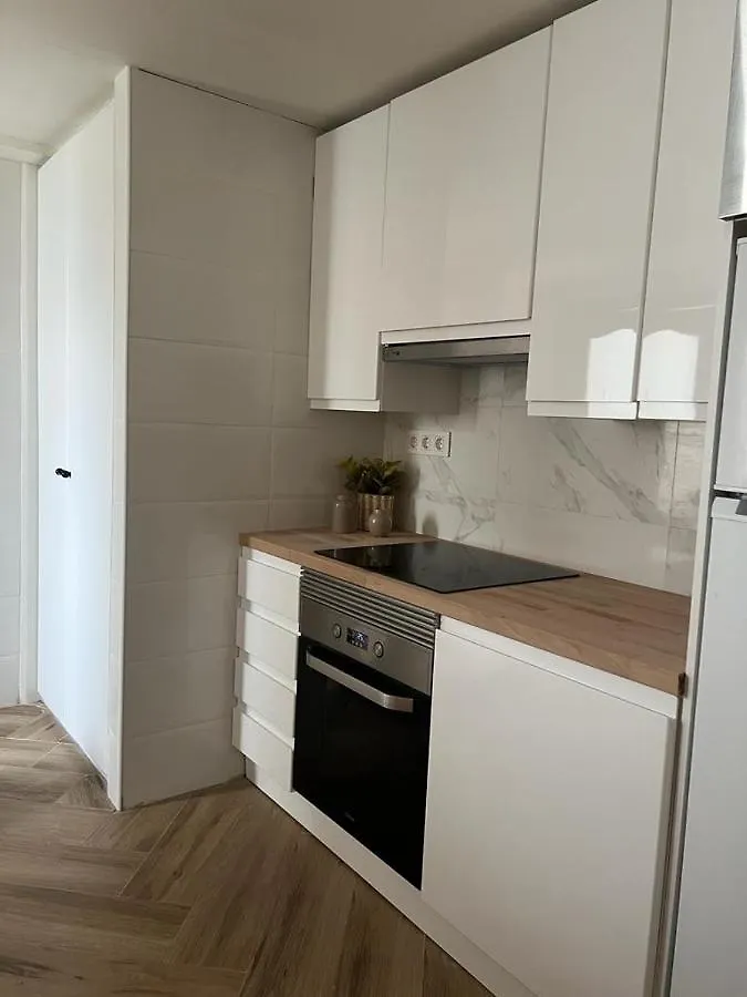 Beachfront Salou Apartment With Sea View Hiszpania